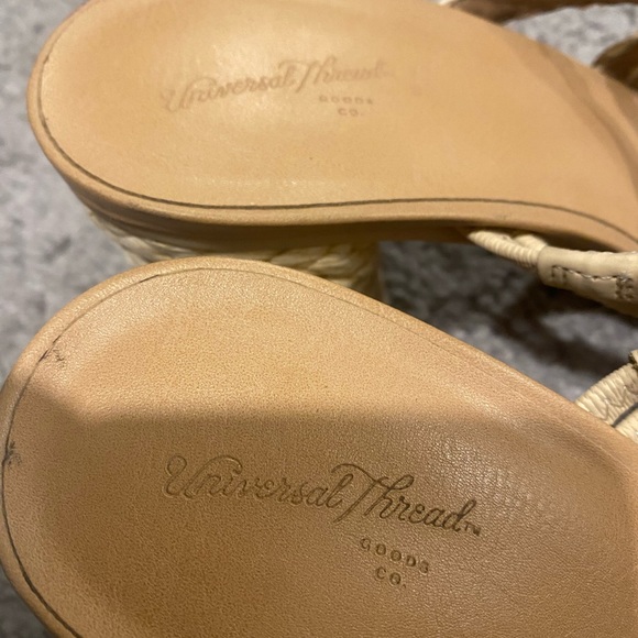 Universal Thread Wedges - Picture 5 of 9